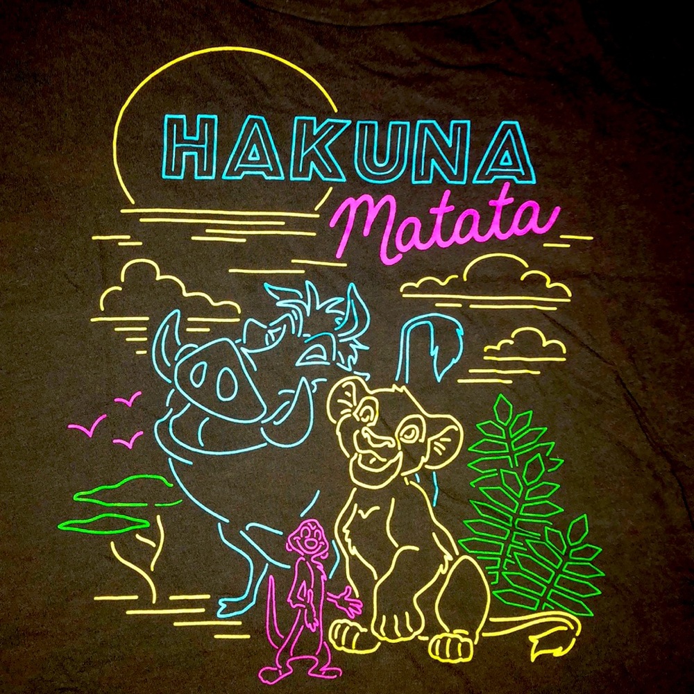 Hakuna matata Disney shirt